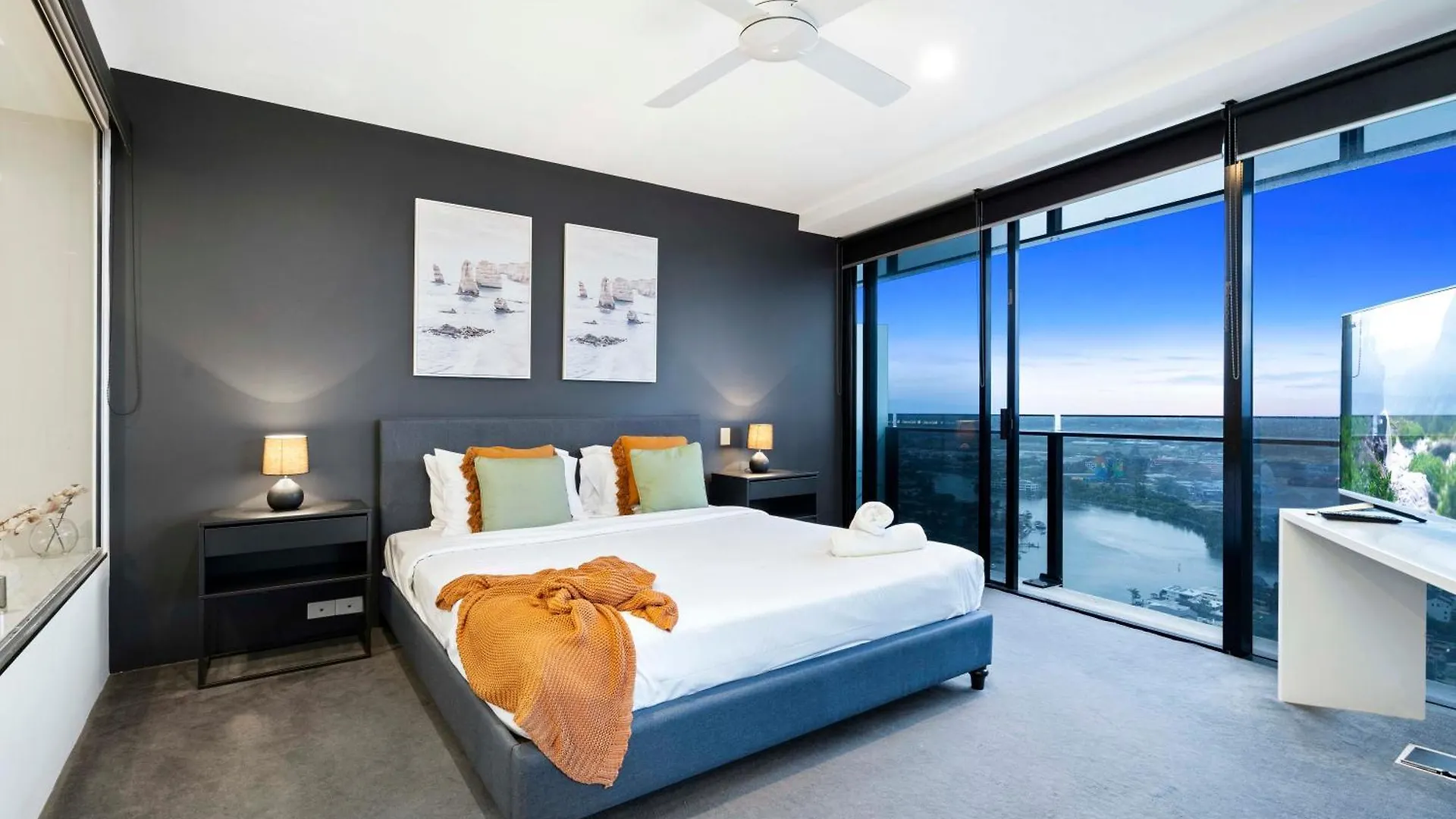 גולד קוסט Circle On Cavill - 2 Bedroom Converted Apartments - Wow Stay - No Parking Included