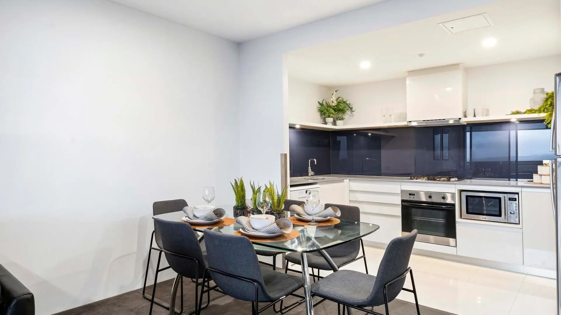 גולד קוסט Circle On Cavill - 2 Bedroom Converted Apartments - Wow Stay - No Parking Included
